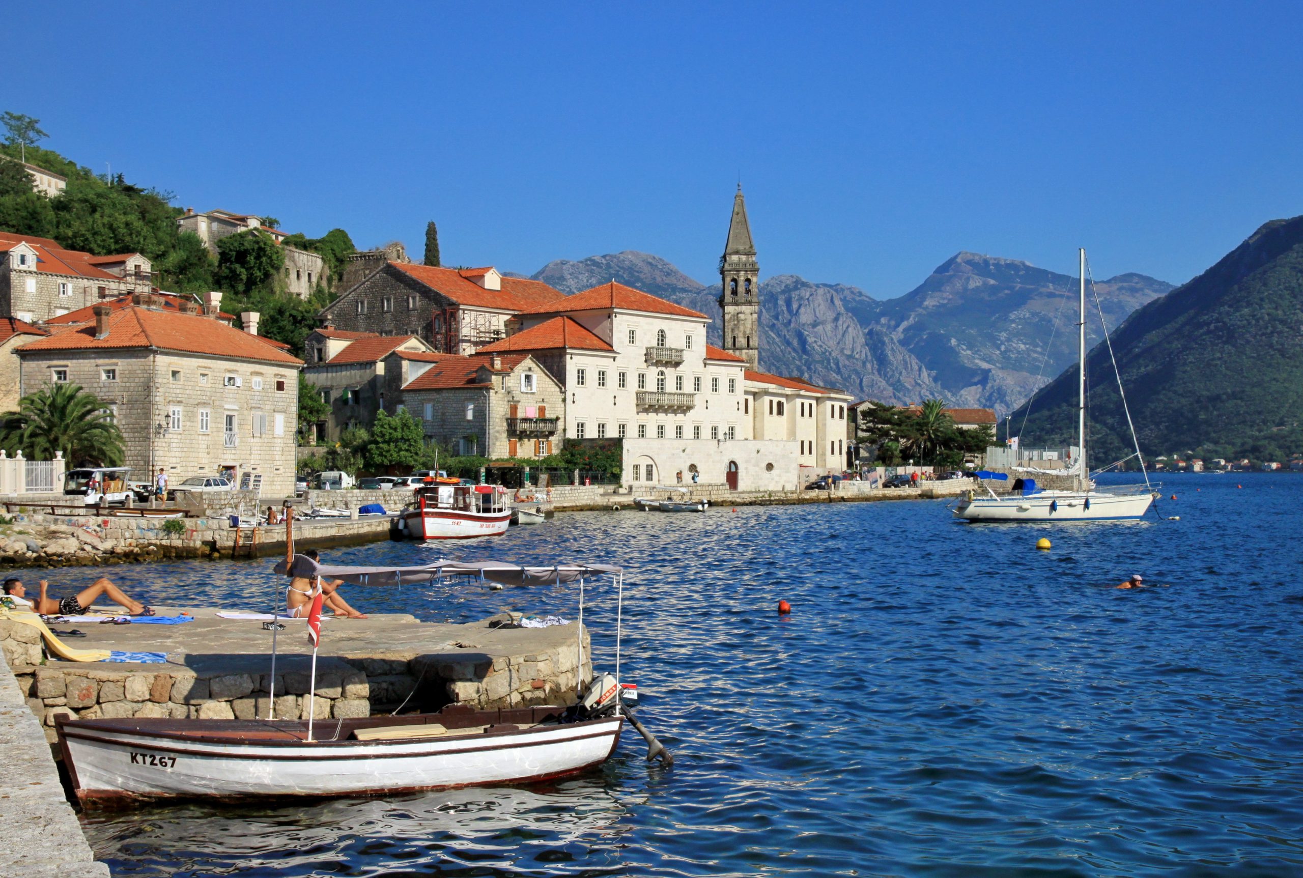 quyền lợi định cư Montenegro