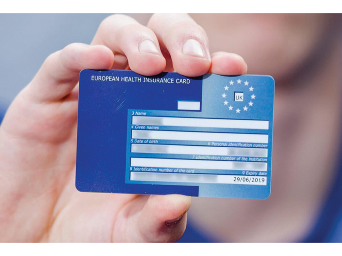 Thẻ bảo hiểm y tế Châu Âu