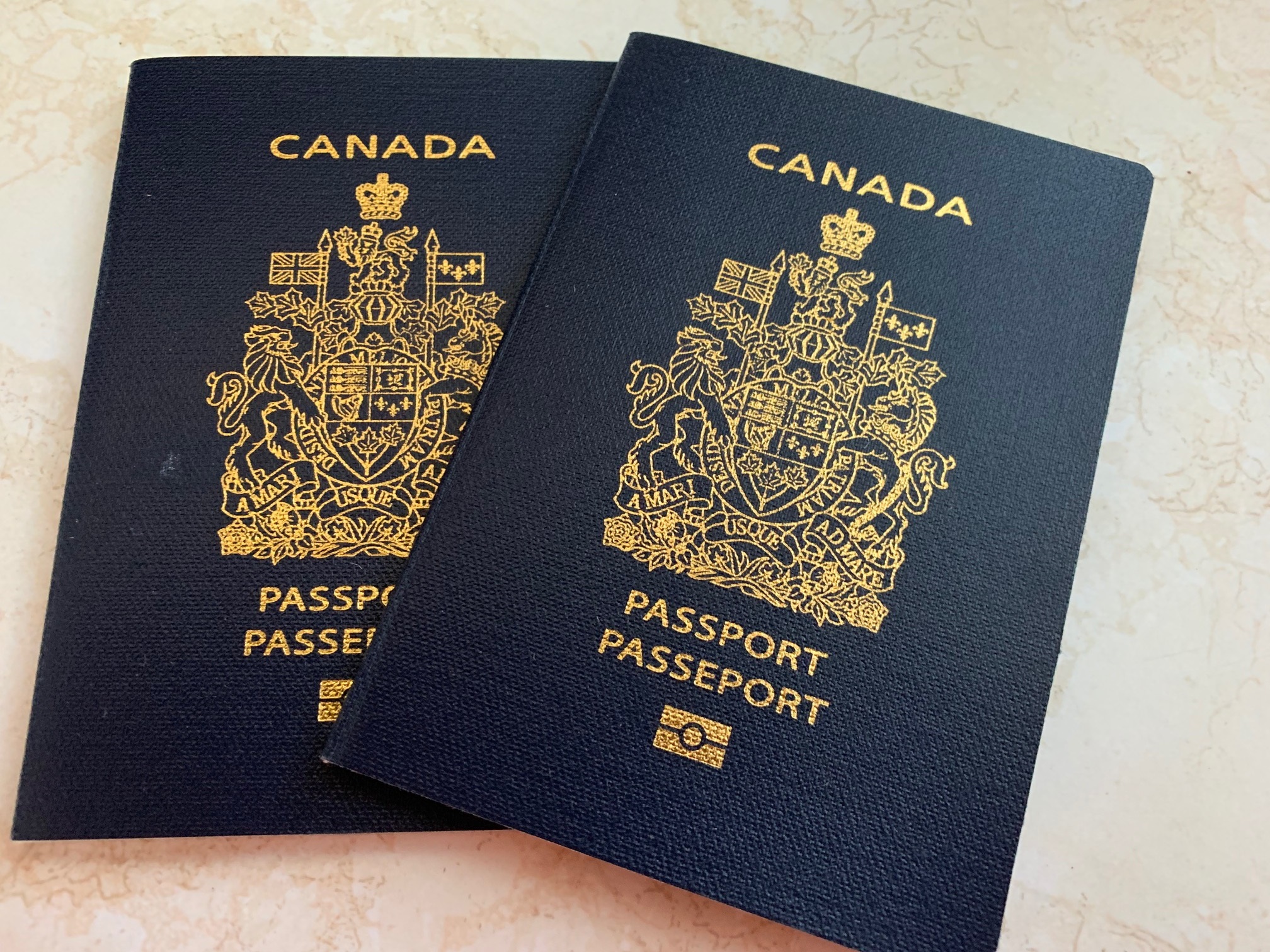 Hộ chiếu Canada nằm trong top hộ chiếu quyền lực nhất năm 2022