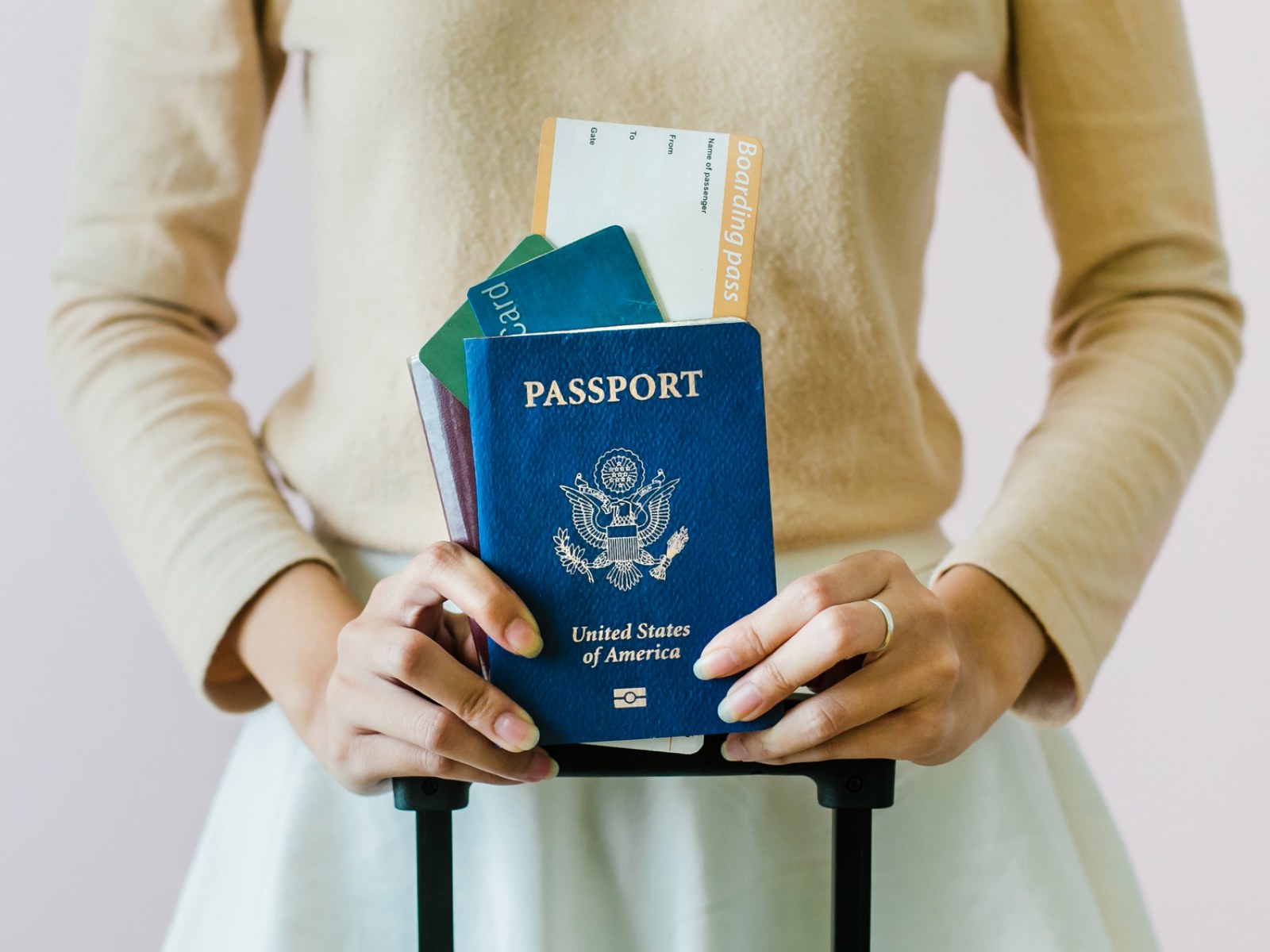 Hộ chiếu nước ngoài là gì?