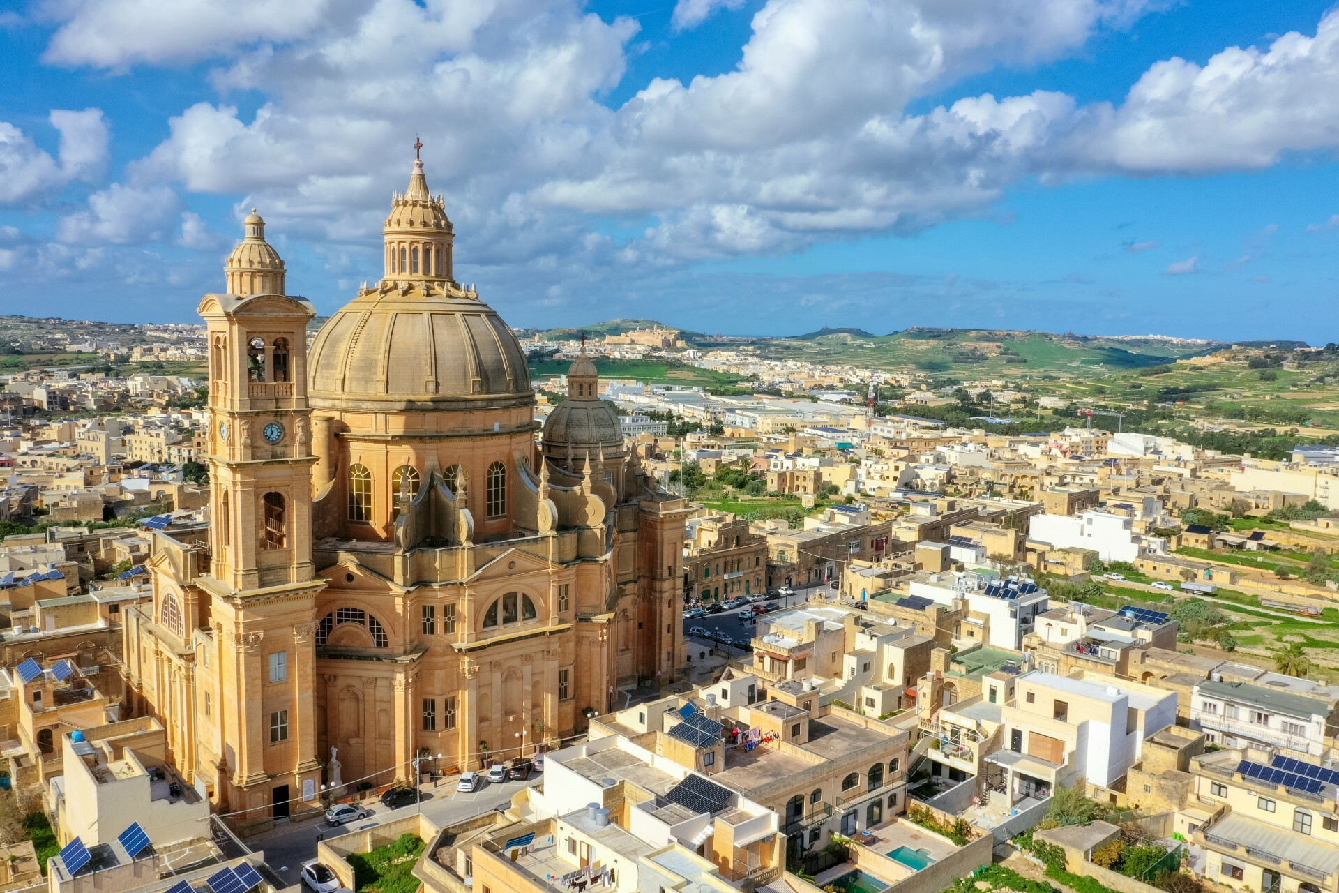 Malta vương quốc nhỏ bé với nền kinh tế phát triển