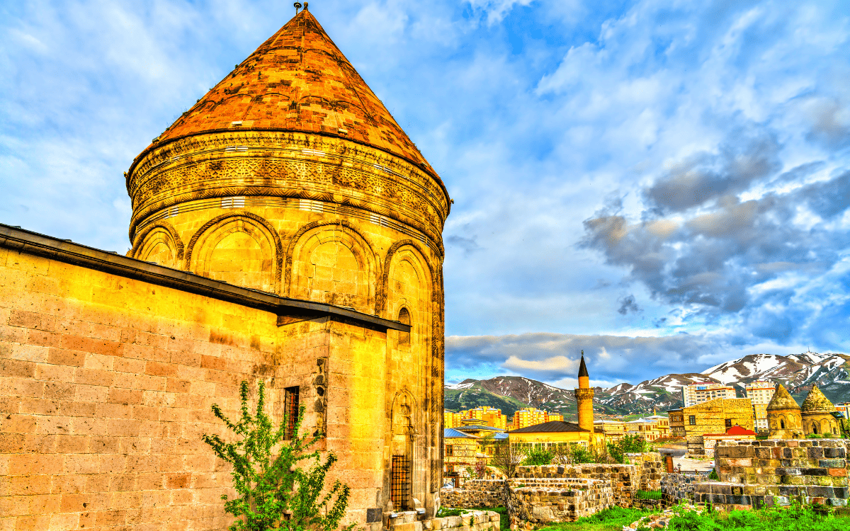 Tháp đôi Madrasa - Erzurum