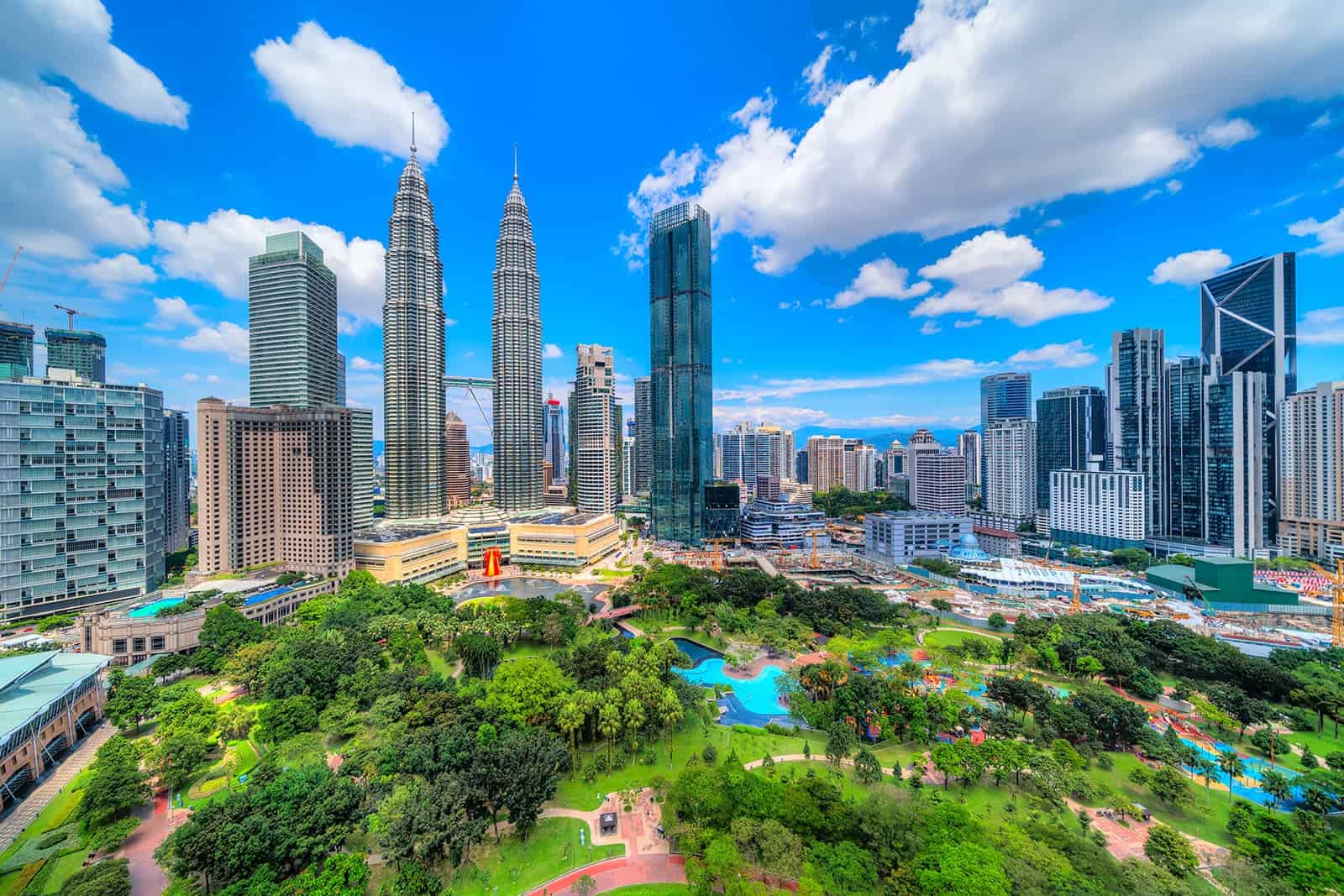 Malaysia nới lỏng điều kiện chương trình MM2H: Thời gian lưu trú linh hoạt, con đường cư trú vĩnh viễn, không yêu cầu thu nhập tối thiểu Malaysia nới lỏng điều kiện chương trình MM2H: Thời gian lưu trú linh hoạt, con đường cư trú vĩnh viễn, không yêu cầu thu nhập tối thiểu