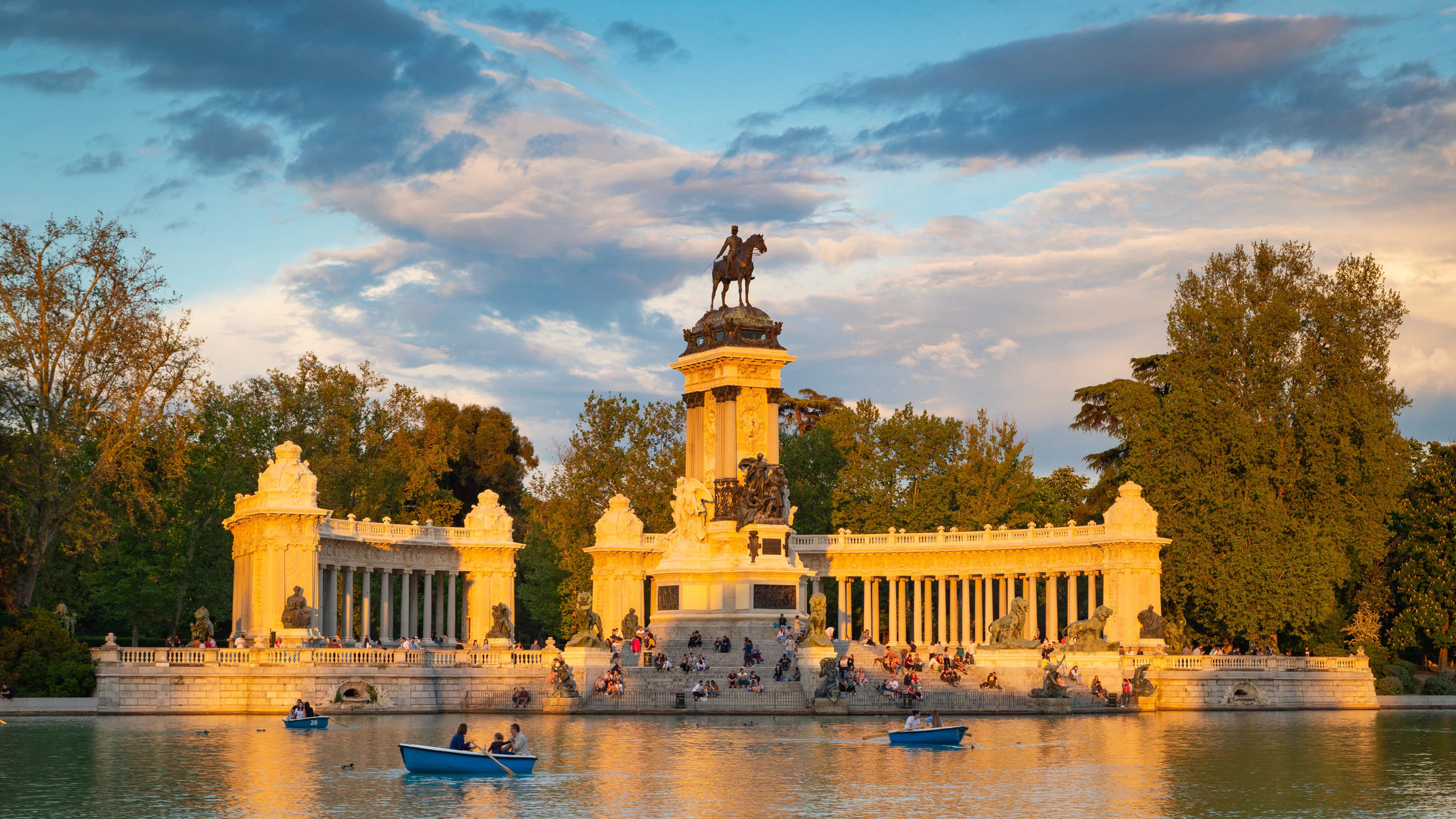[Golden Visa Tây Ban Nha] Mặt bằng kinh doanh vàng tại Salamanca - Khu phố sang trọng bậc nhất Madrid